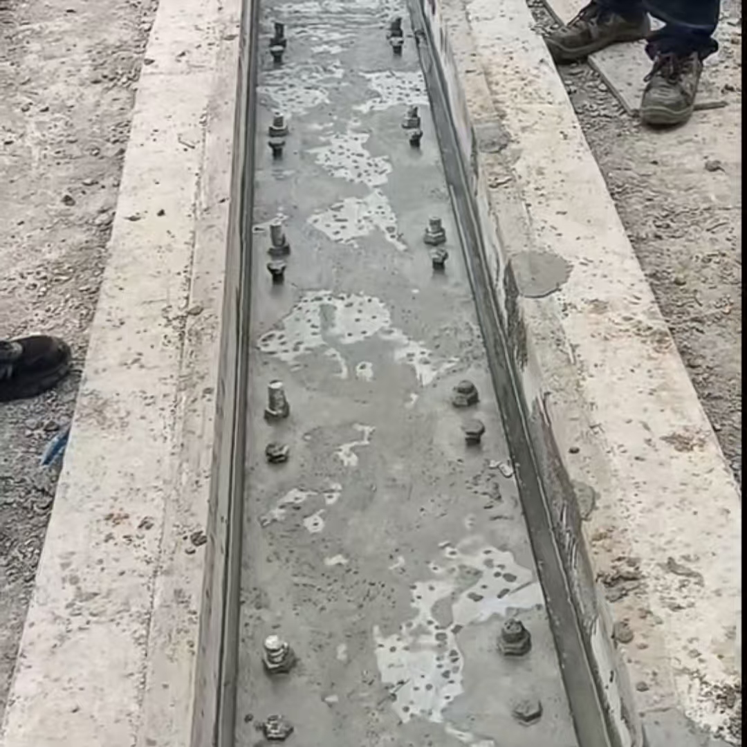 永清港口码头起重机龙门吊重型机械设备稳固用早强快凝轨道胶泥